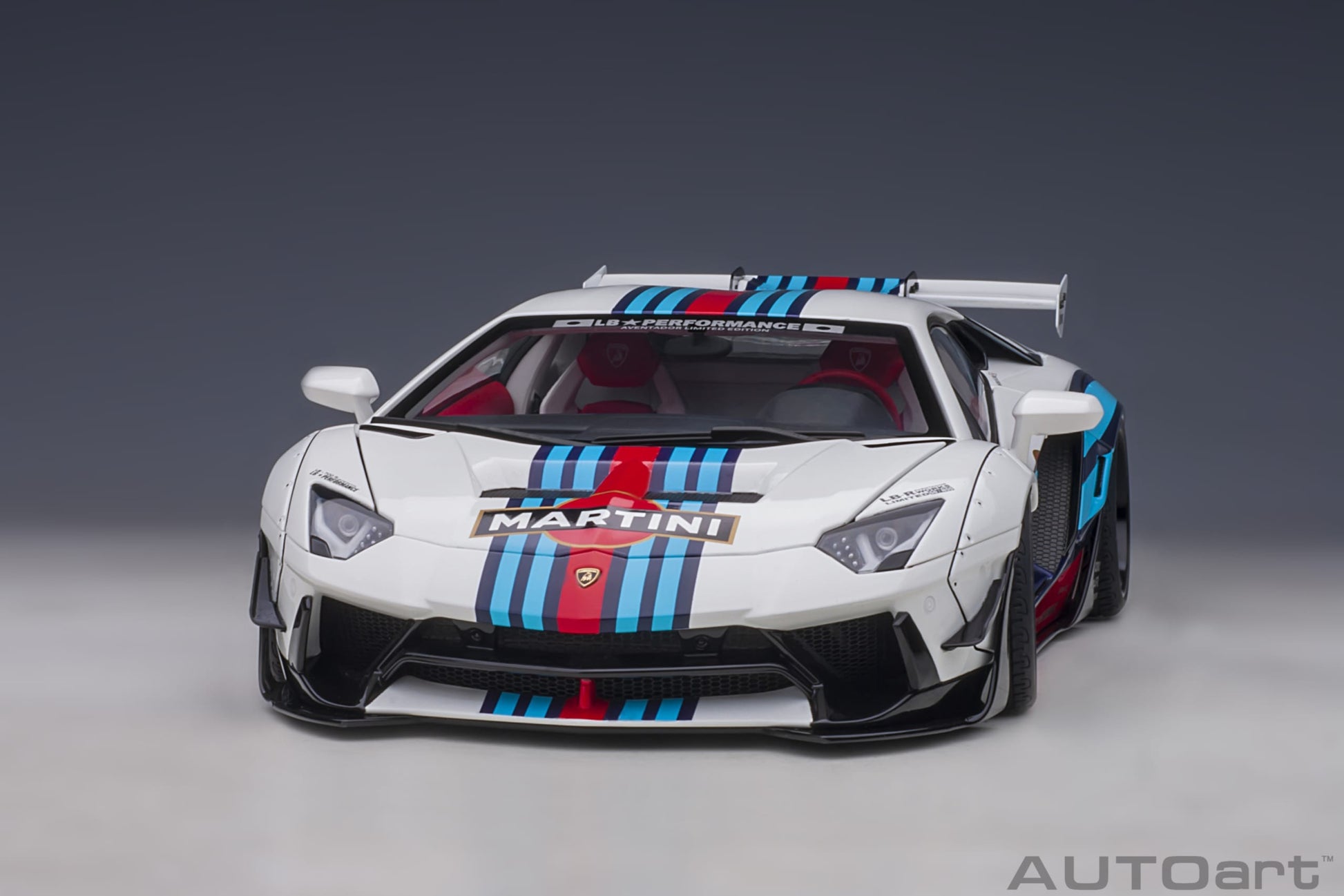 Lamborghini Aventador 2017 Liberty Walk LB-Works Martini 1:18 - 46691