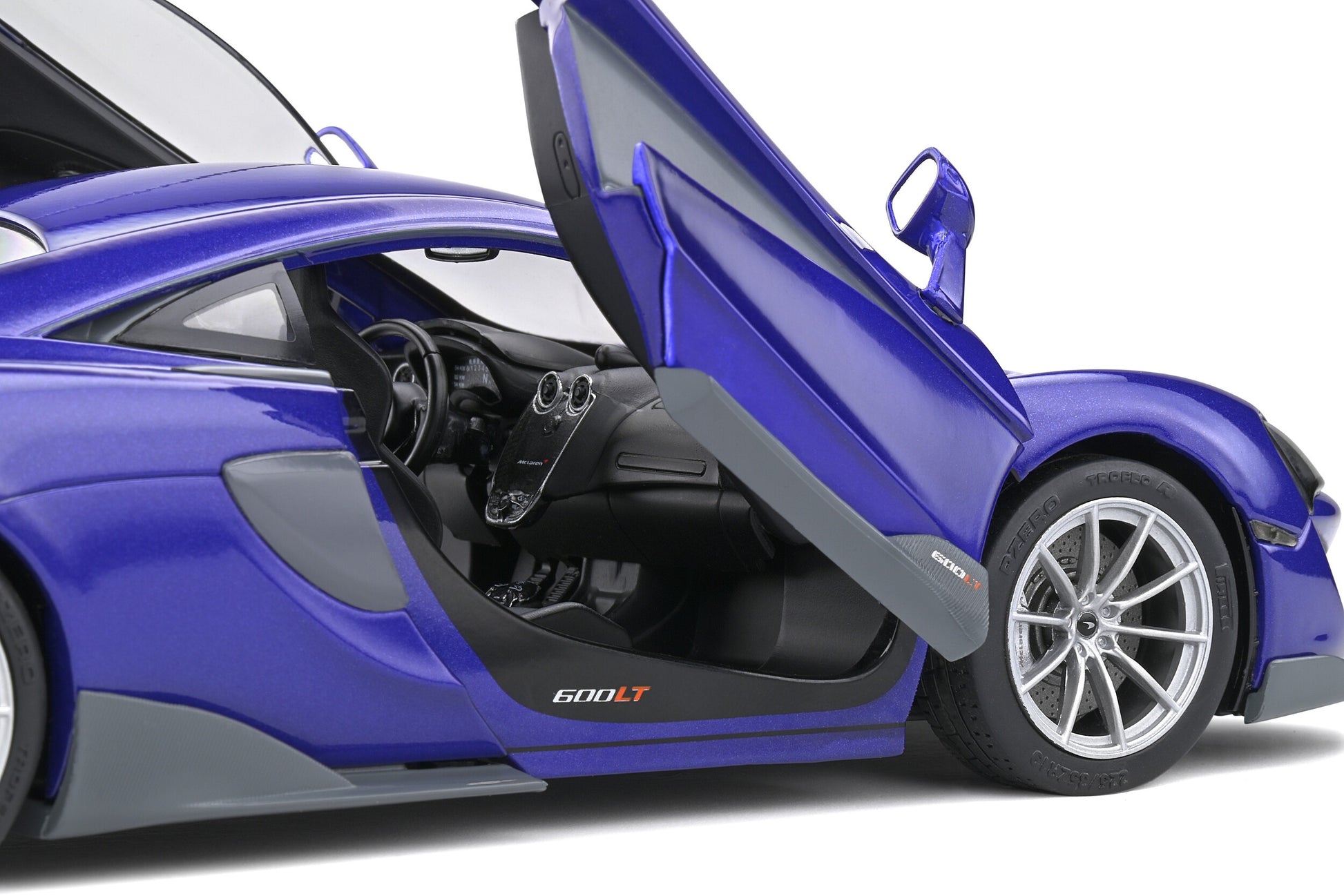 McLaren 600 LT 2018 Lantana Purple 1:18 - 47297