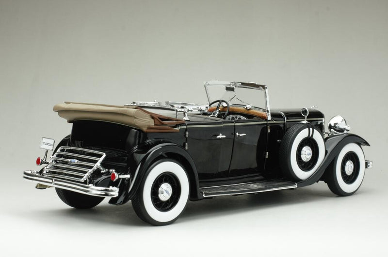 Ford Lincoln KB 1932 Top Down-Black 1:18 - 47906