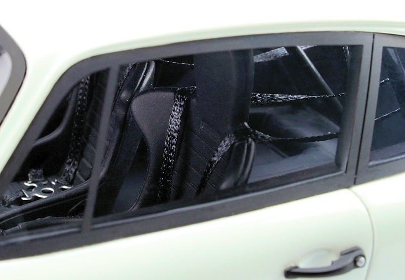 Porsche 911 (930) SC RS Coupe 1984 Bianco 1:18 - 48049