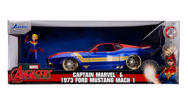 Ford Mustang Mach I 1973 with Captain Marvel Figure 1:24 - 48195