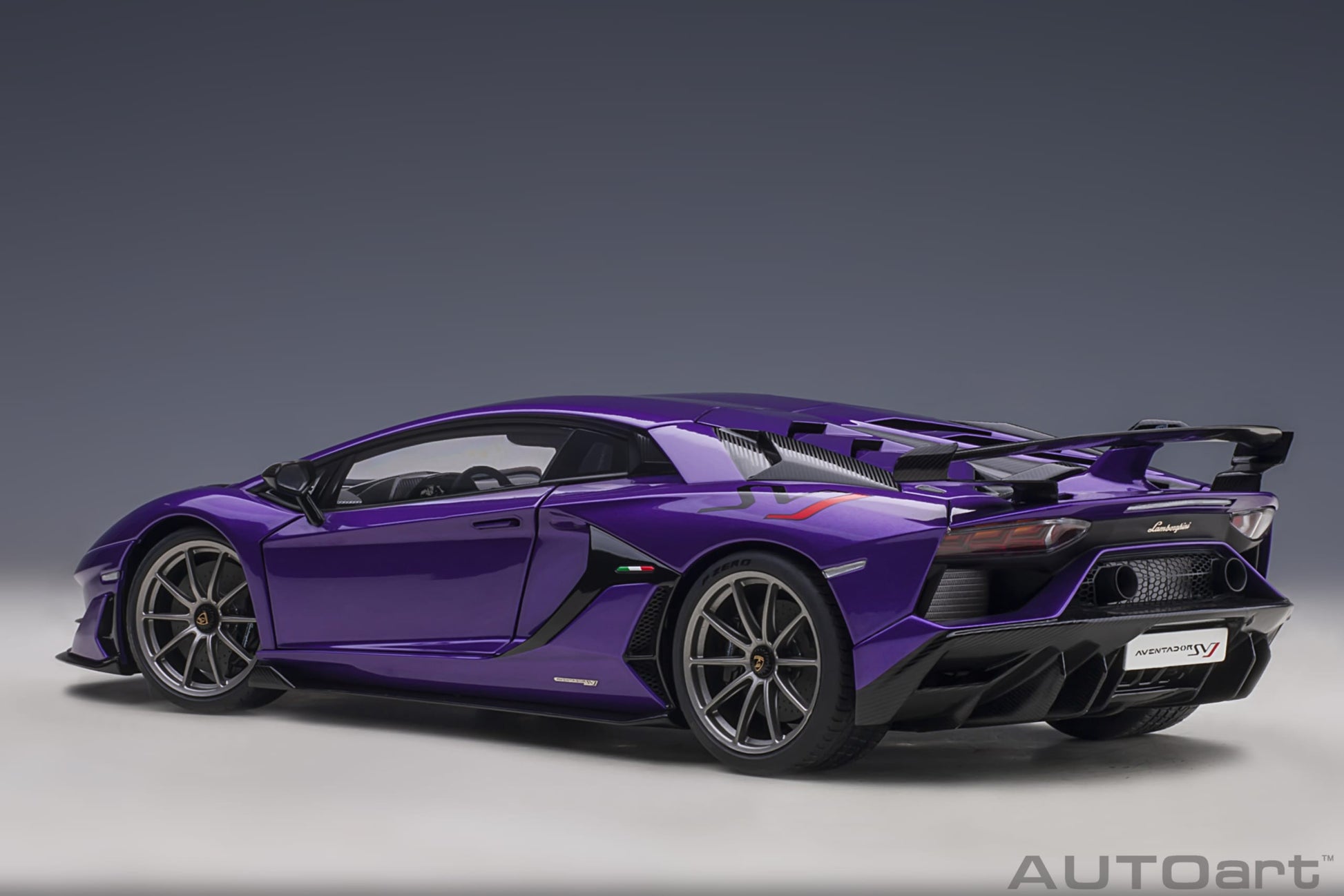 Lamborghini Aventador SVJ 2018 Viola Pasifea 1:18 - 48663
