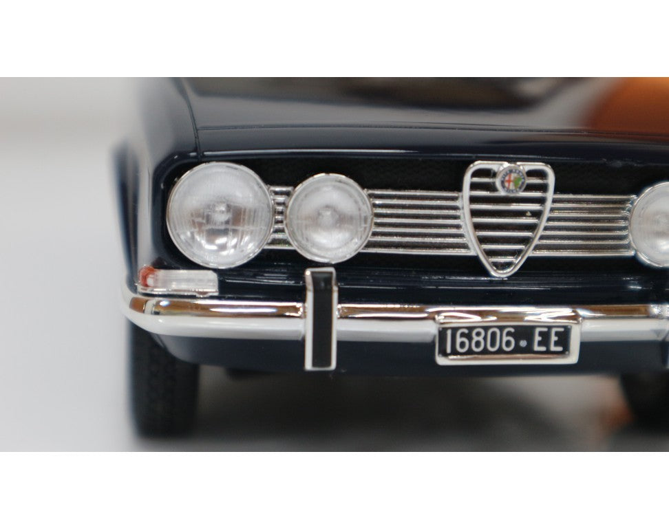 Alfa Romeo 1750 Berlina 1968 Blu Scuro 1:18 - 49335