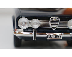 Alfa Romeo 1750 Berlina 1968 Blu Scuro 1:18 - 49335