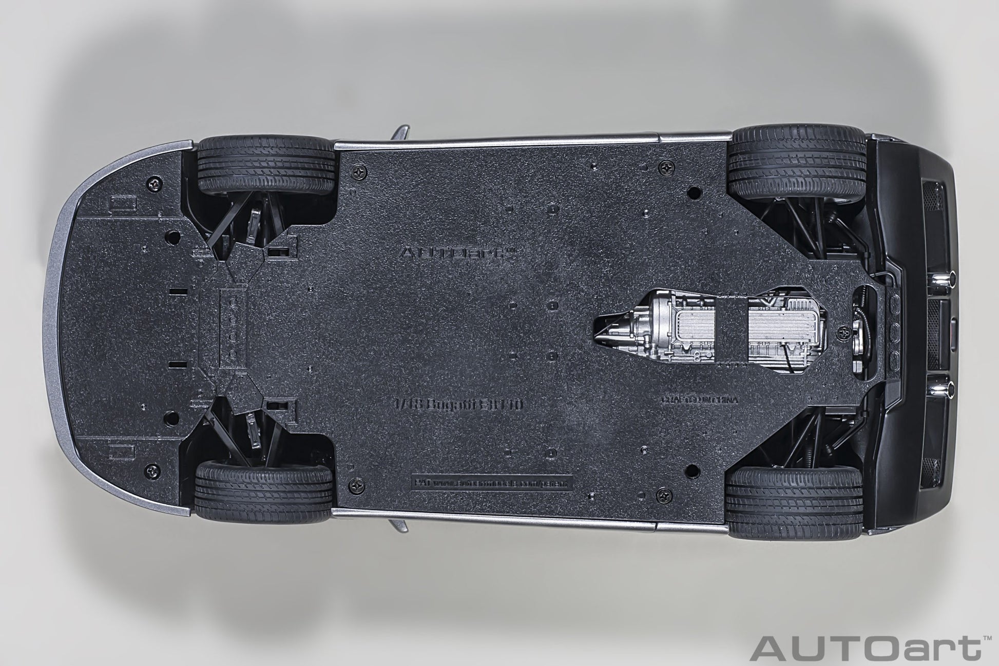Bugatti EB 110 SS 1992 Grigio Metallizzato 1:18 - 49450