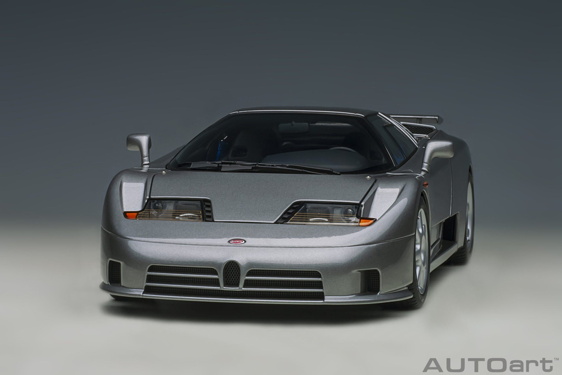 Bugatti EB 110 SS 1992 Grigio Metallizzato 1:18 - 49457