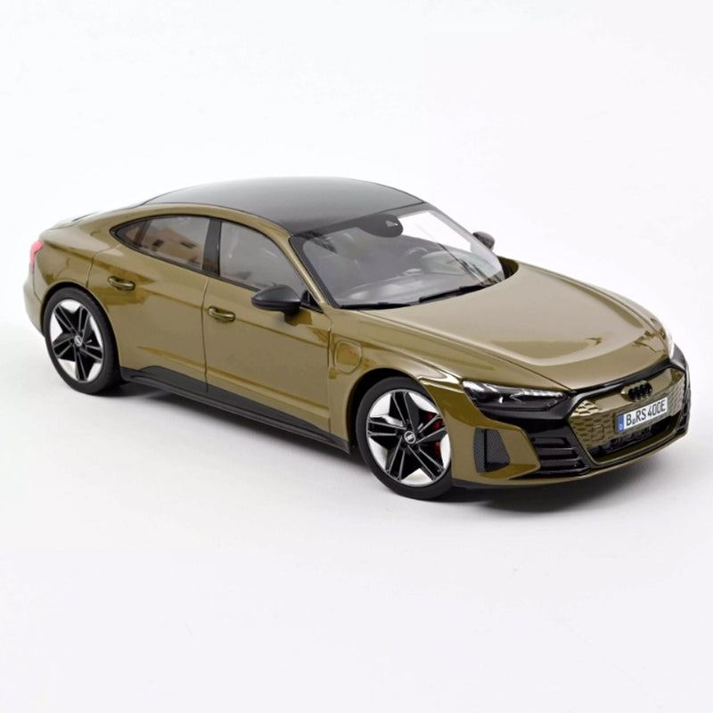 Audi RS e-tron GT 2021 Olive métallisé 1:18 - 50050