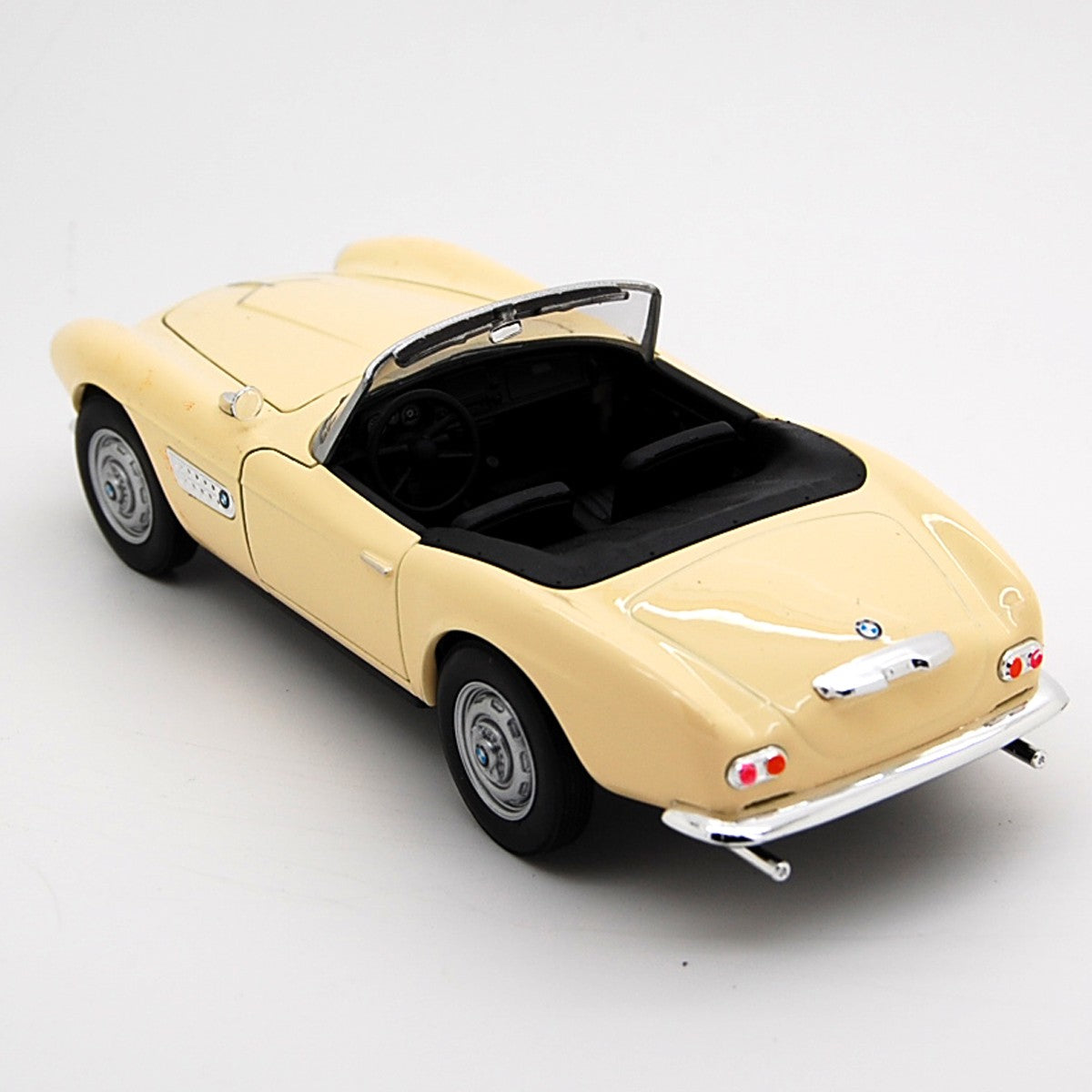 BMW 507 Cabriolet 1956 Cream 1:24 - 50938