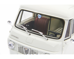 Alfa Romeo F12 Autocarro Tetto Sopralzato 1967 Bianco 1:18-10
