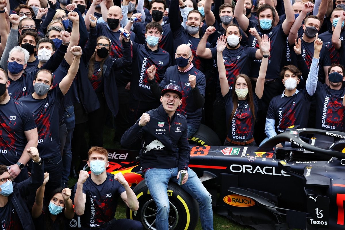 Max  Verstappen T-shirt World Champion F1 2021 Red Bull Racing  Puma Ufficiale - 52149