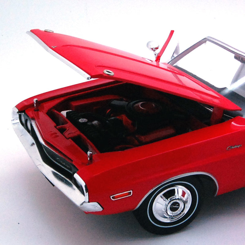 Dodge Challenger 1970 "The Challenger Deputy" Red with White Roof 1:18 - 52842