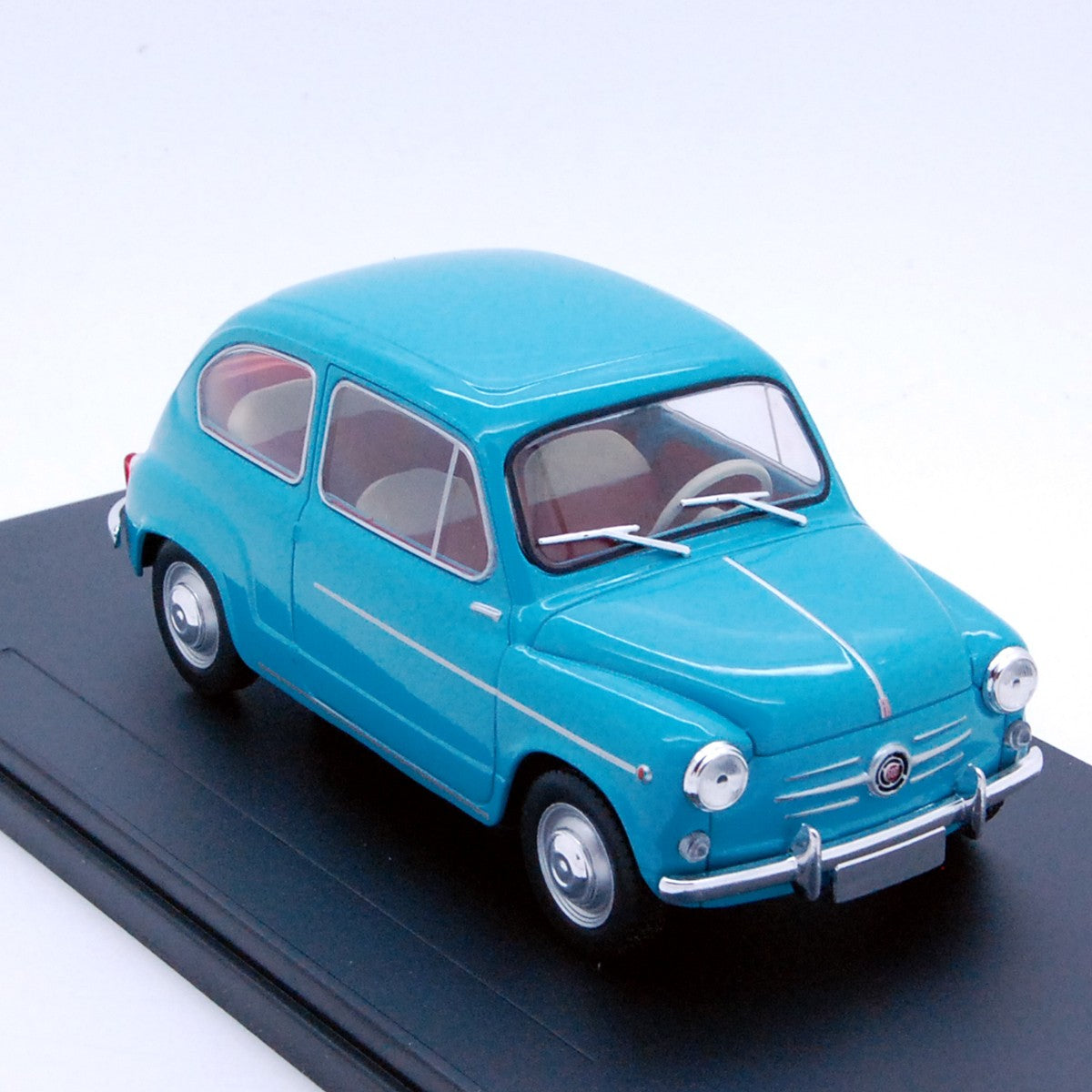 Fiat 600 1957 Azzurro 1:24 - 53240