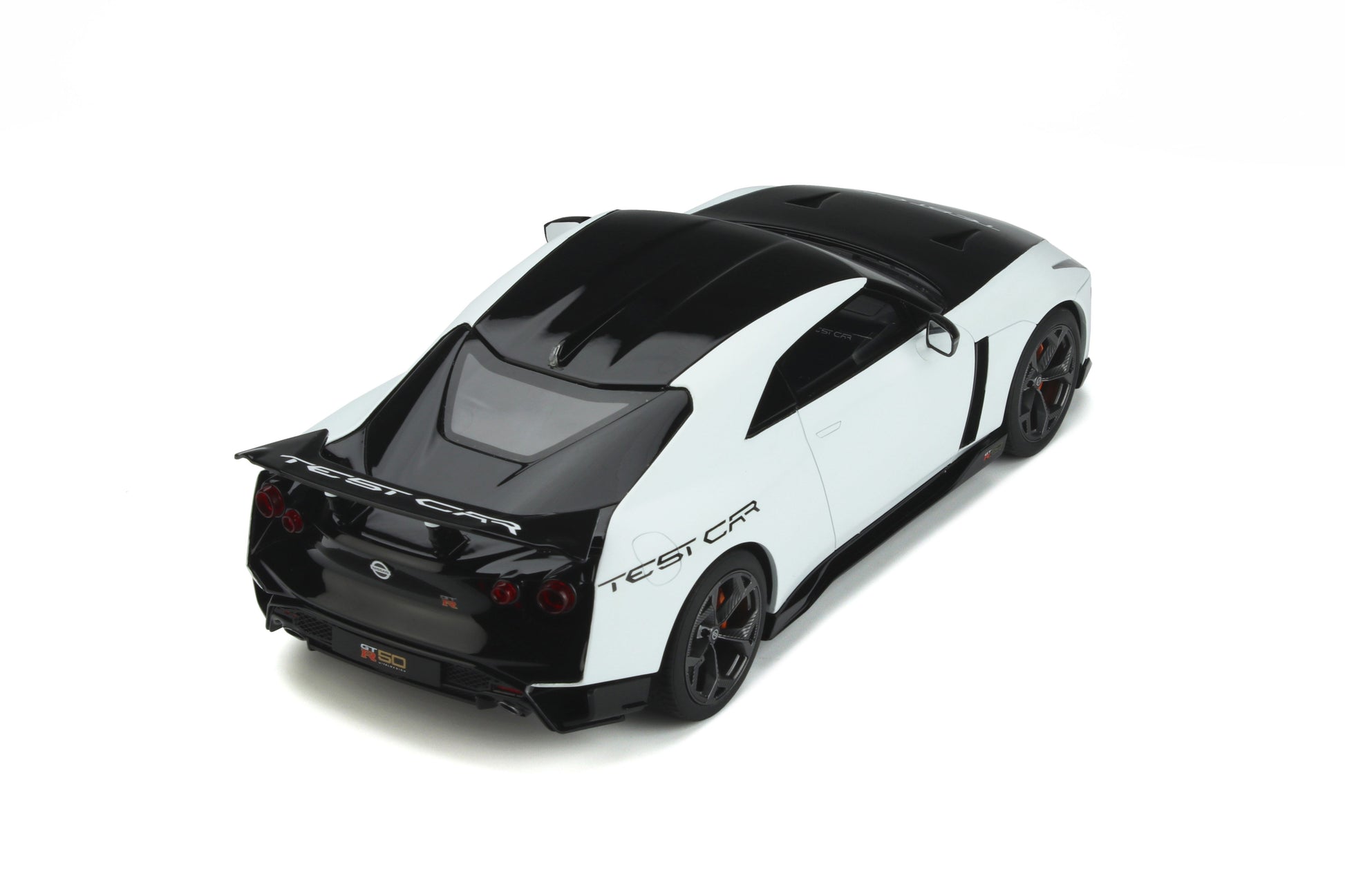 Nissan GT-R50 Test Car 2021 white / black 1:18 - 53750