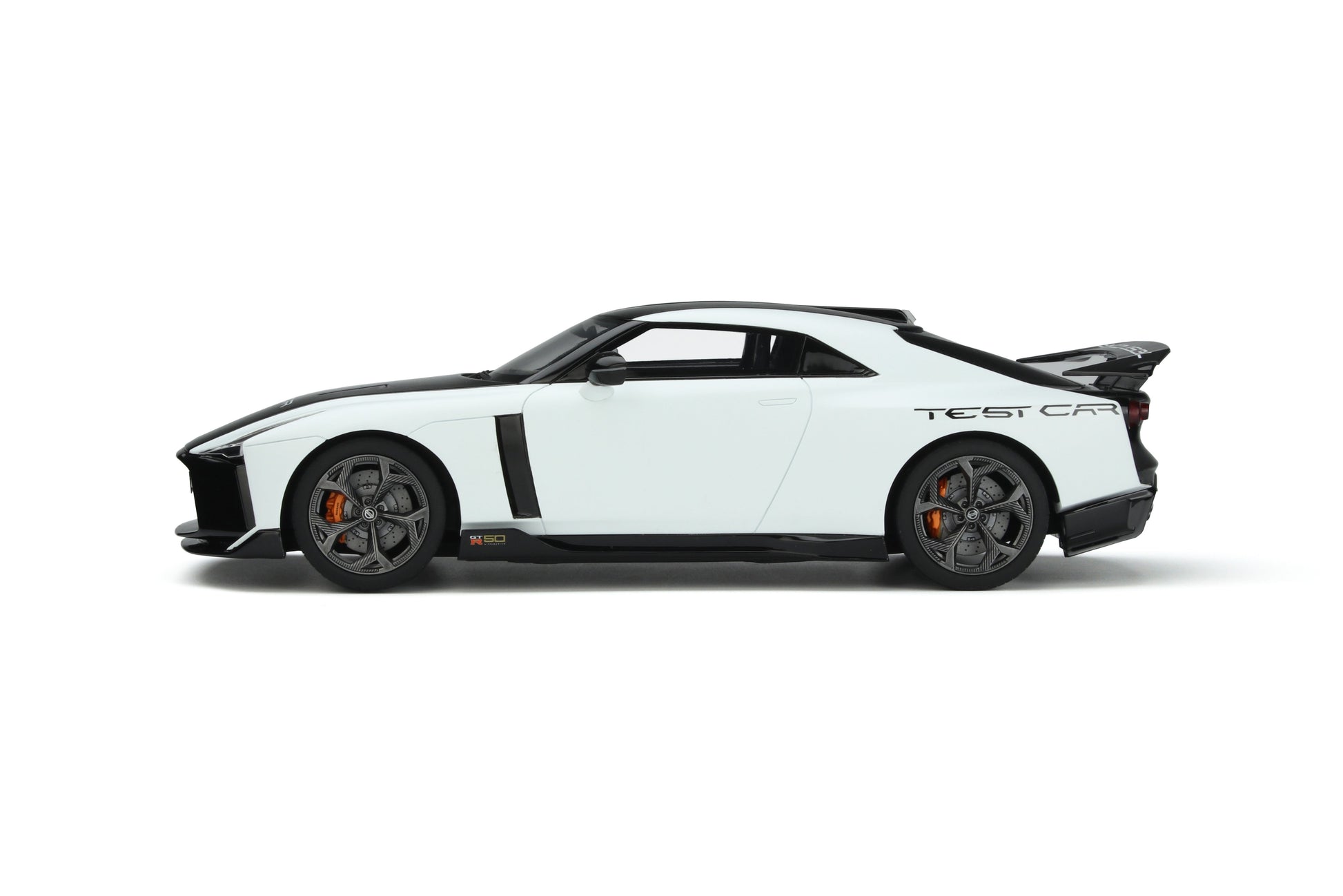 Nissan GT-R50 Test Car 2021 white / black 1:18 - 53752