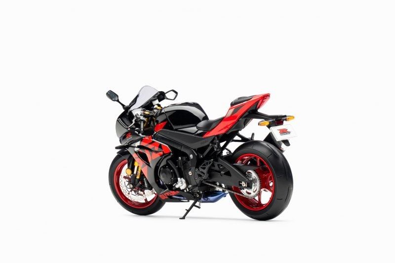 Suzuki GSX-R 1000R Black - Red 1:12 - 54342
