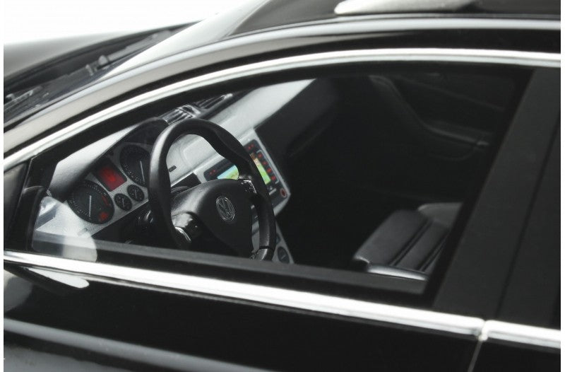 Volkswagen VW Passat B6 Variant R36 2008 black 1:18 - 54456