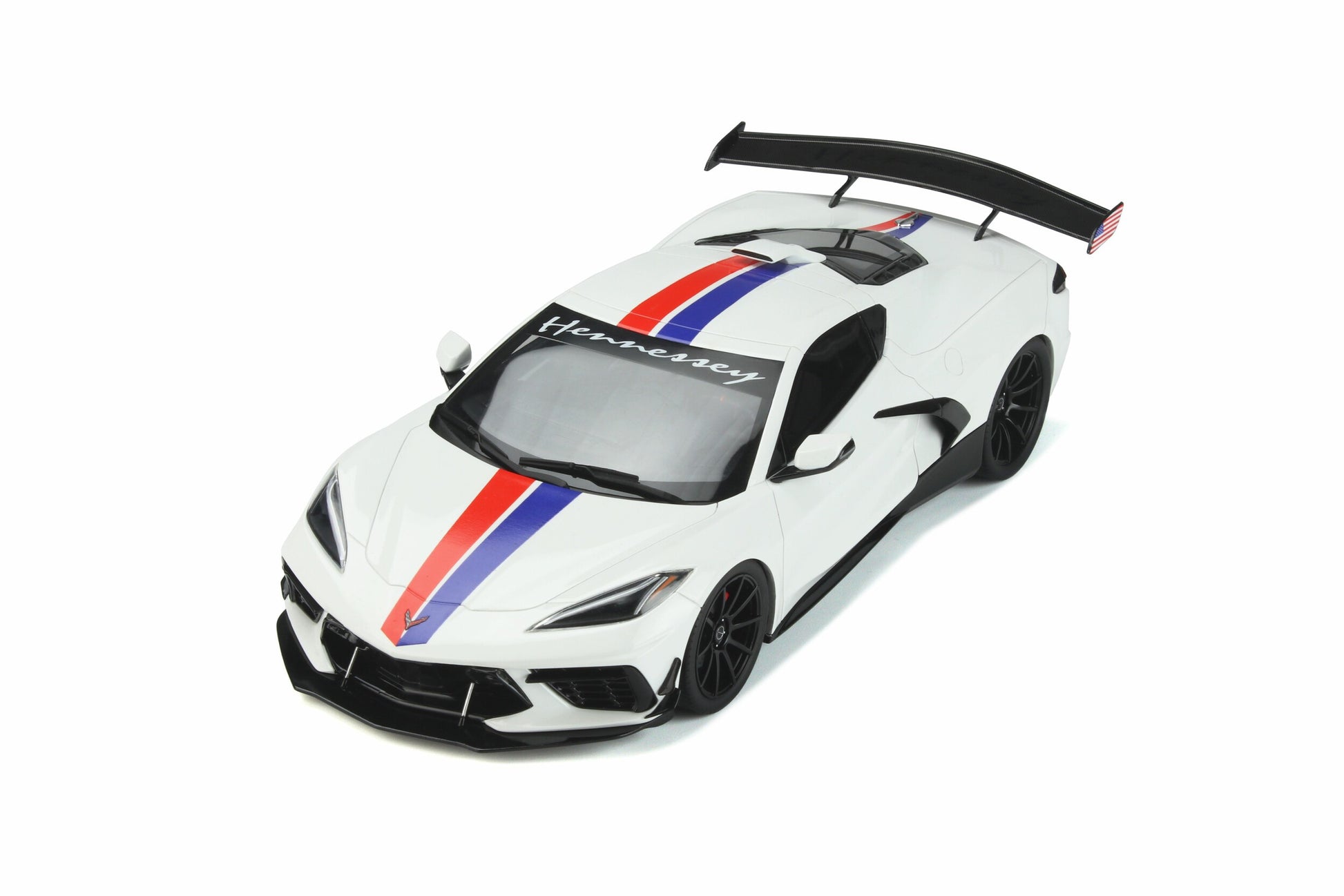 Hennessey Corvette C8 2021 Arctic White 1:18 - 54900