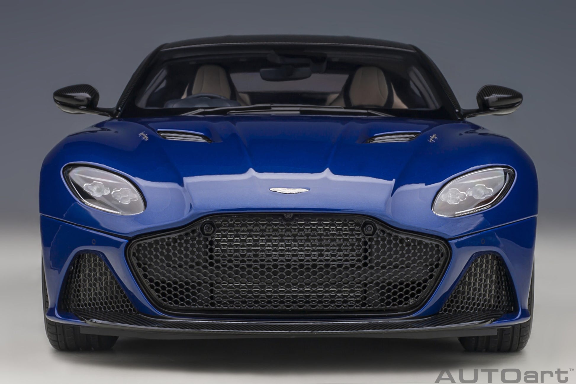 Aston Martin DBS Superleggera 2018 Zaffre Blue 1:18 - 55857
