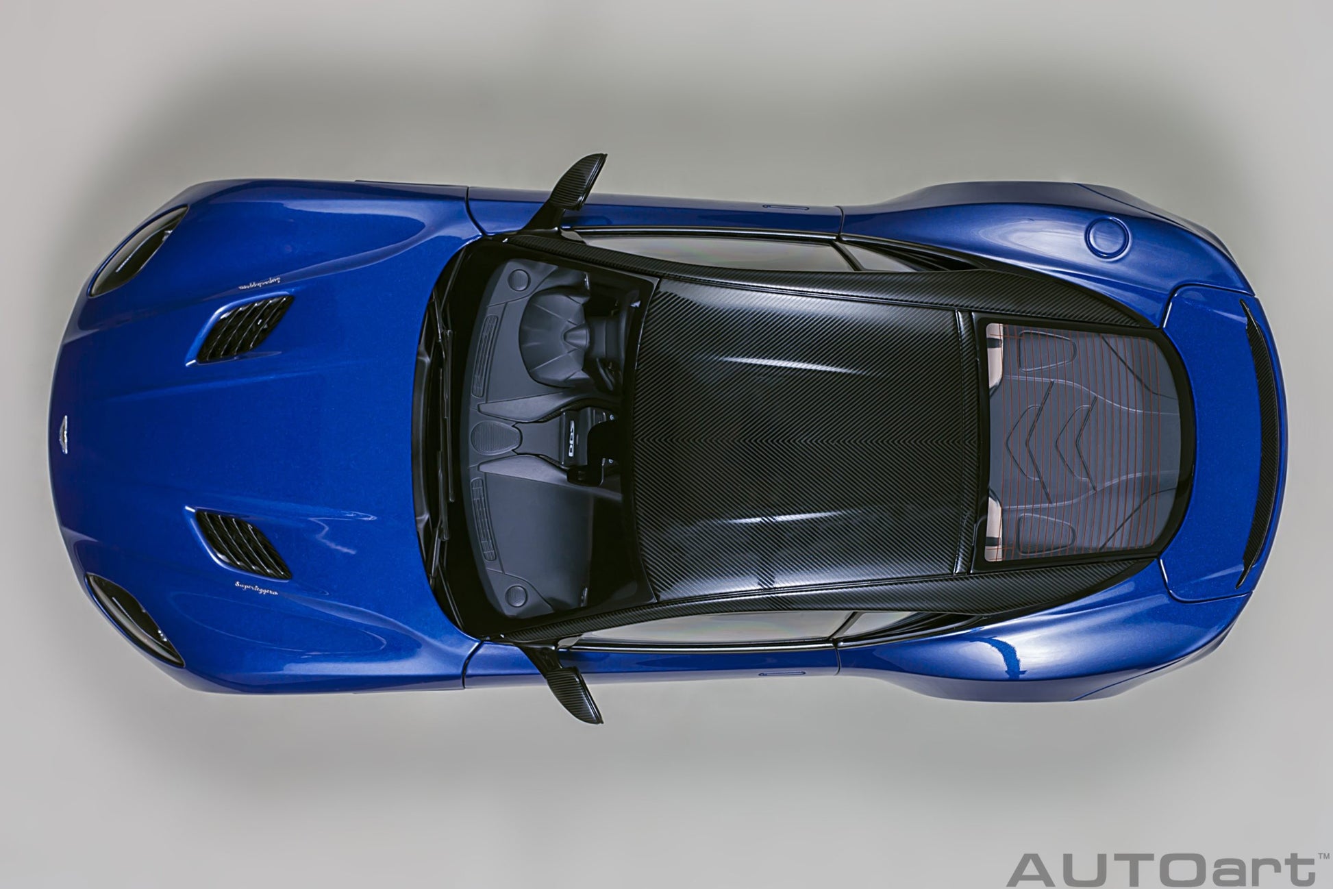 Aston Martin DBS Superleggera 2018 Zaffre Blue 1:18 - 55859
