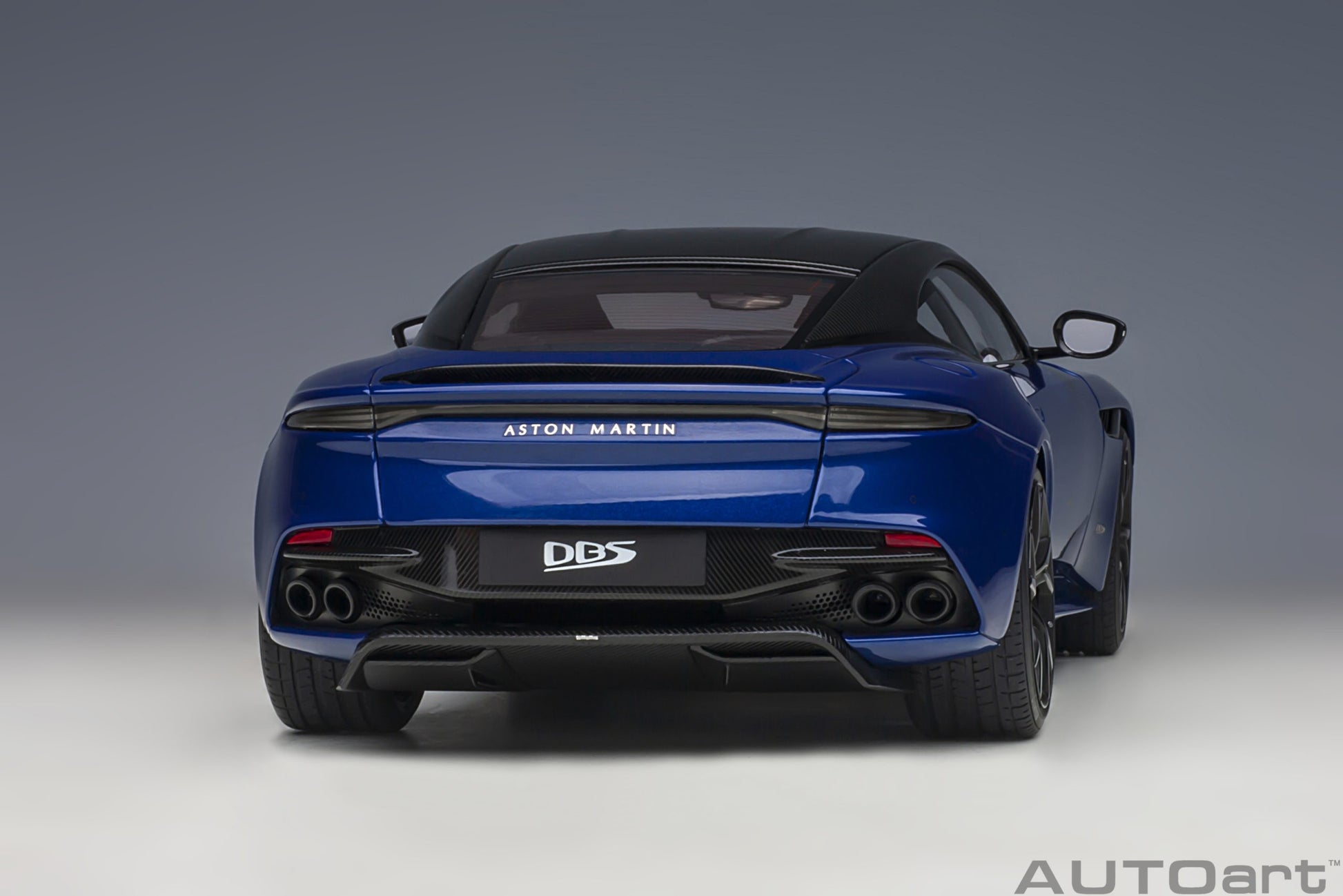 Aston Martin DBS Superleggera 2018 Zaffre Blue 1:18 - 55869