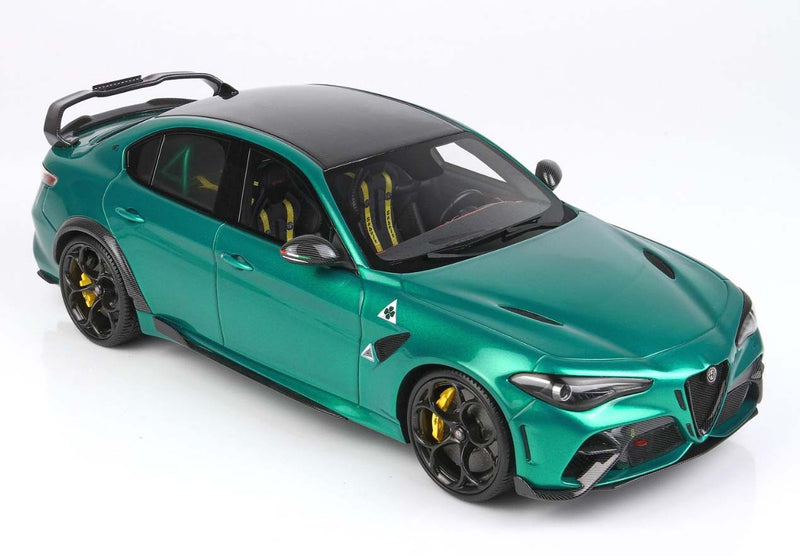 Alfa Romeo Giulia GTAM Verde Montreal Roll Bar Verde Brakes Yellow 1:18 - 56069