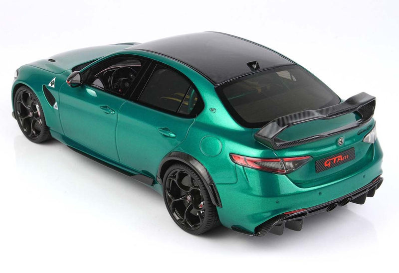 Alfa Romeo Giulia GTAM 2020 Verde Montreal Roll Bar Verde Brakes Silver 1:18 - 56082