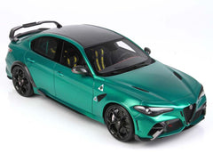 Alfa Romeo Giulia GTAM 2020 Verde Montreal Roll Bar Verde Brakes Silver 1:18 - 56083