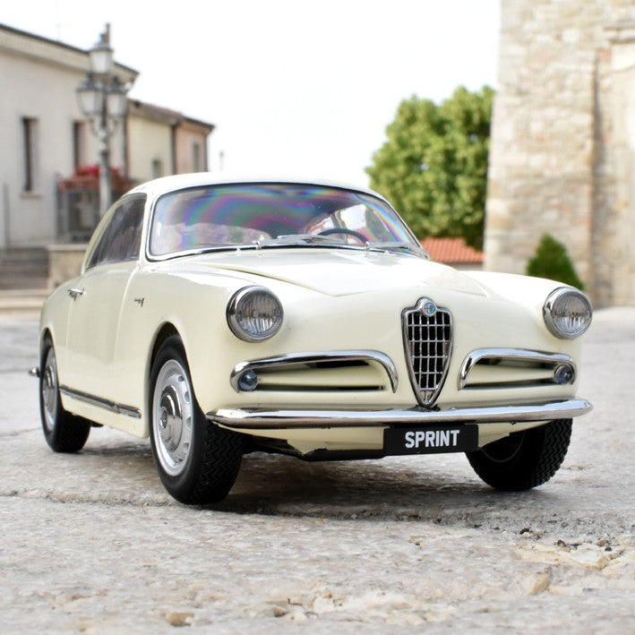 Alfa Romeo Giulietta Sprint 1954 White 1:18 - 56694