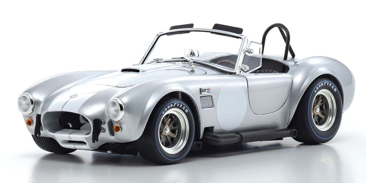 Shelby Cobra 427S/C Silver with White line 1:18 - 57113