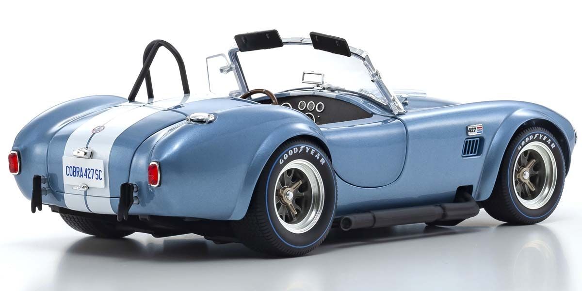 Shelby Cobra 427S/C Sapphire Blue with White line 1:18 - 57146