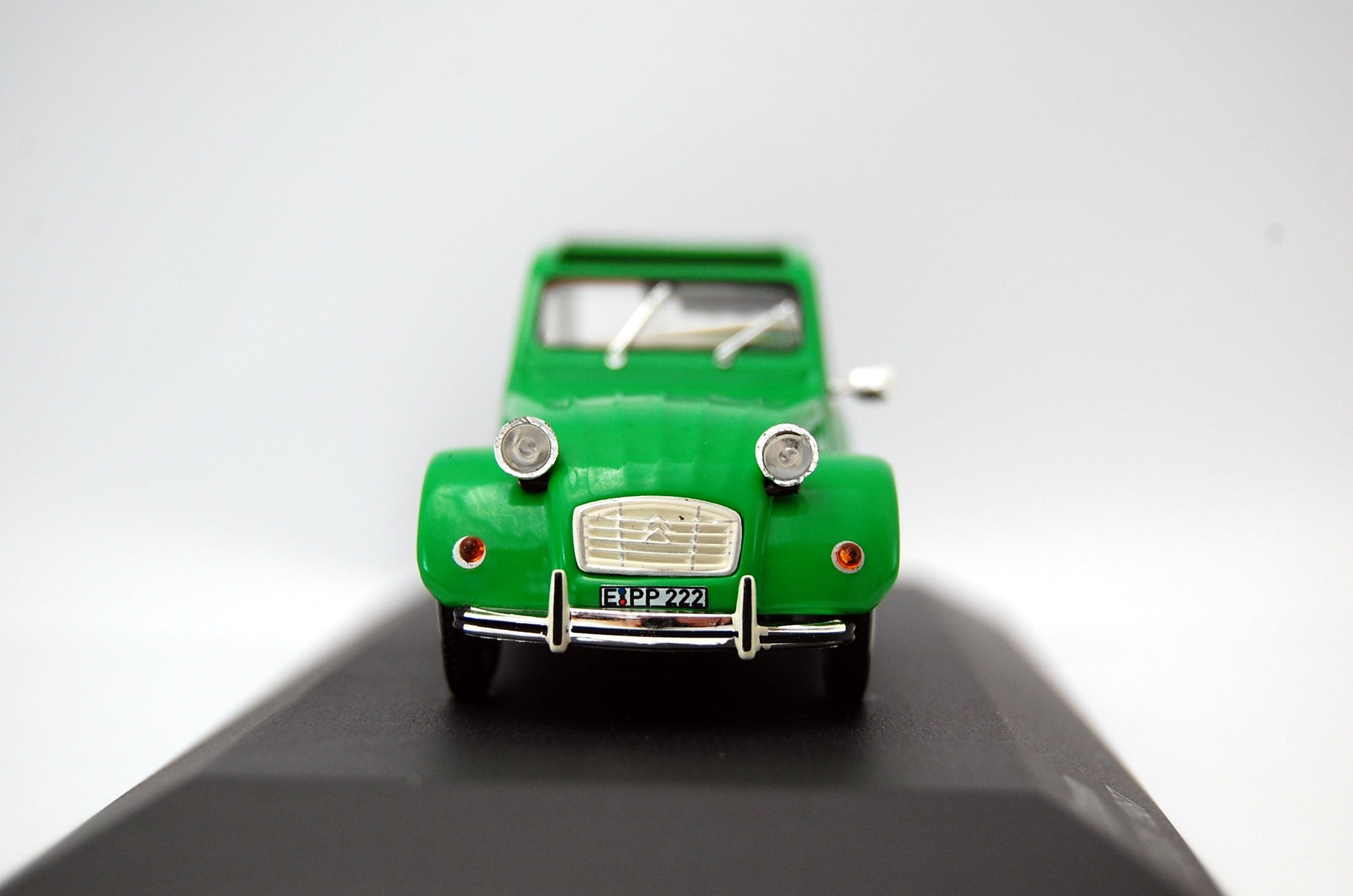 Citroen 2CV Sausss Ente 1987 green 1:43 - 5754