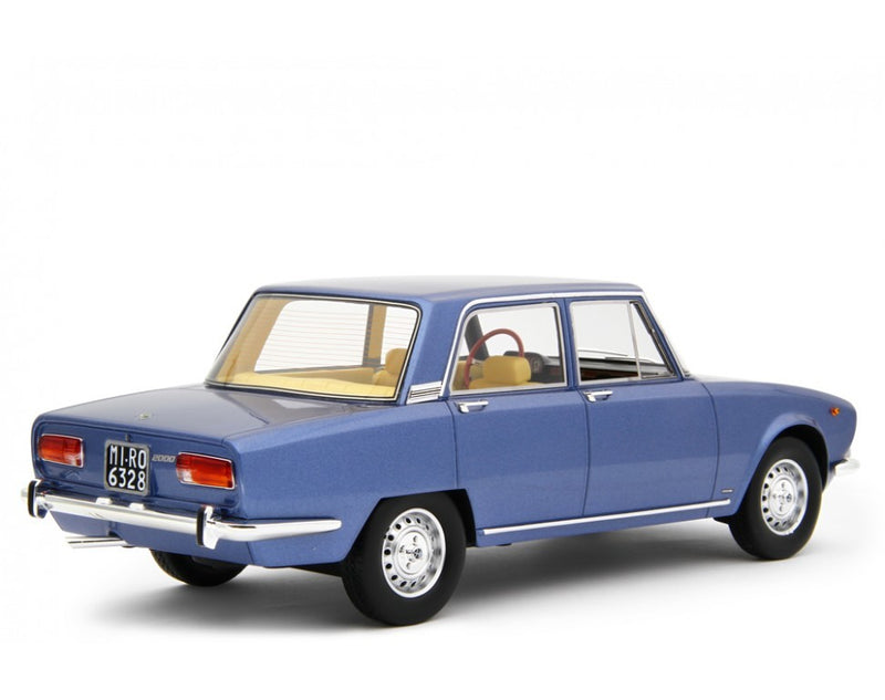 Alfa Romeo 2000 berlina 1971 Blu Pervinca metallizzato 1:18 - 57596