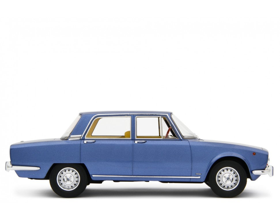 Alfa Romeo 2000 berlina 1971 Blu Pervinca metallizzato 1:18 - 57599