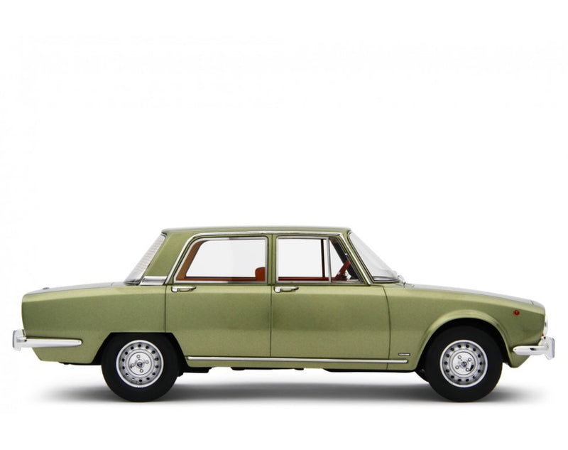 Alfa Romeo 2000 berlina 1971 verde metallizzato 1:18 - 57615