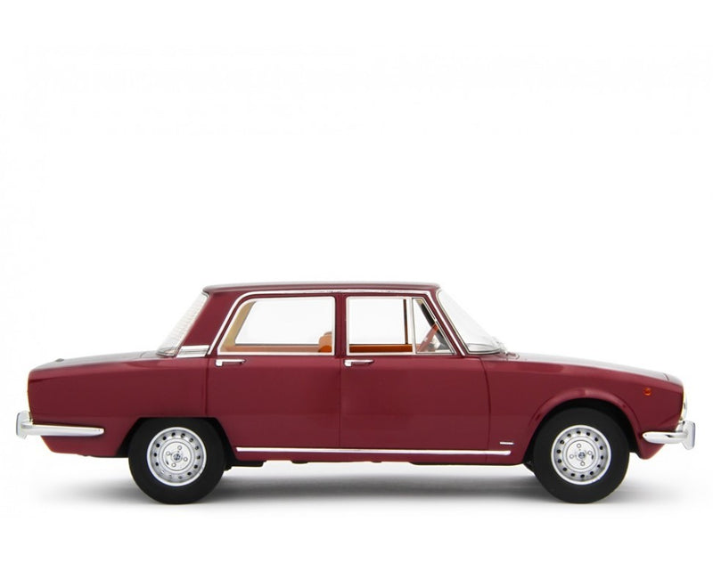Alfa Romeo 2000 berlina 1971 Rosso Prugna 1:18 - 57632