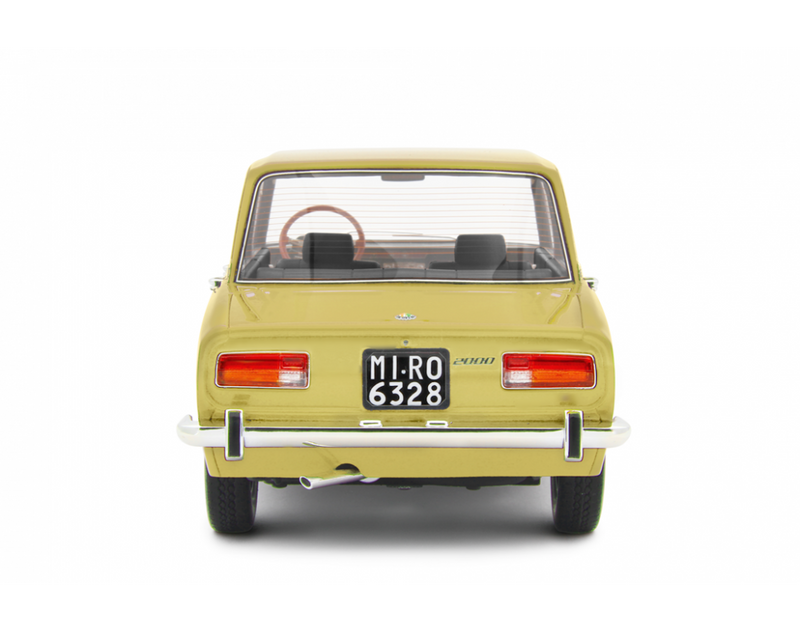 Alfa Romeo 2000 berlina 1971 Giallo piper 1:18 - 57662