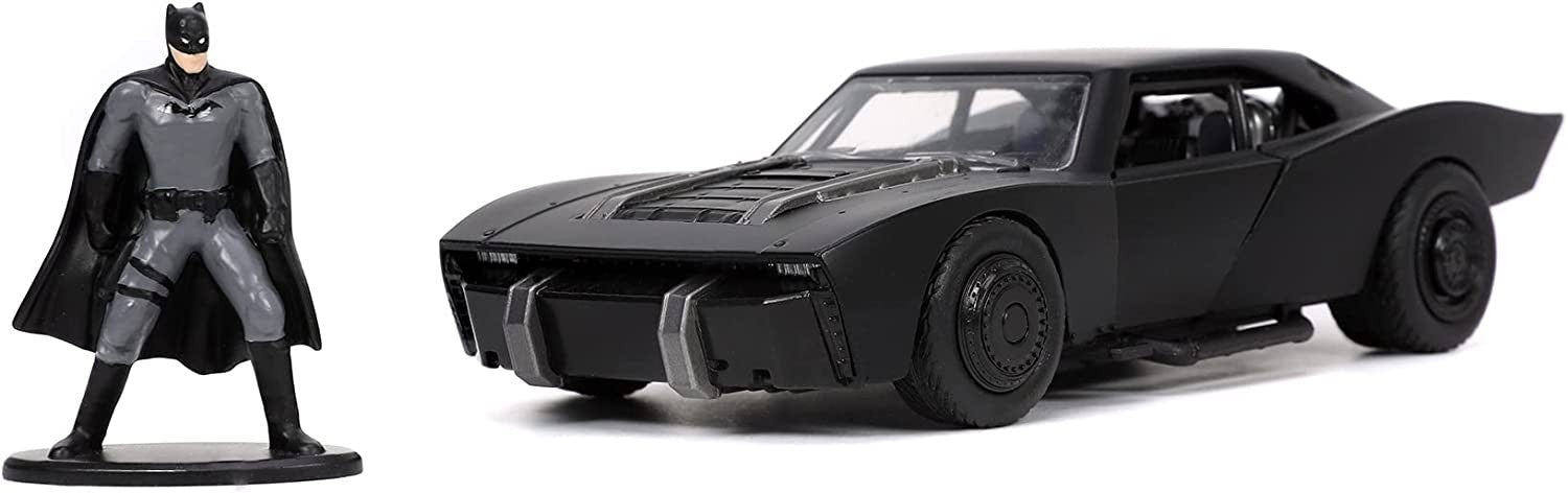 Batmobile 2022 with Batman Figure 1:32 - 57750