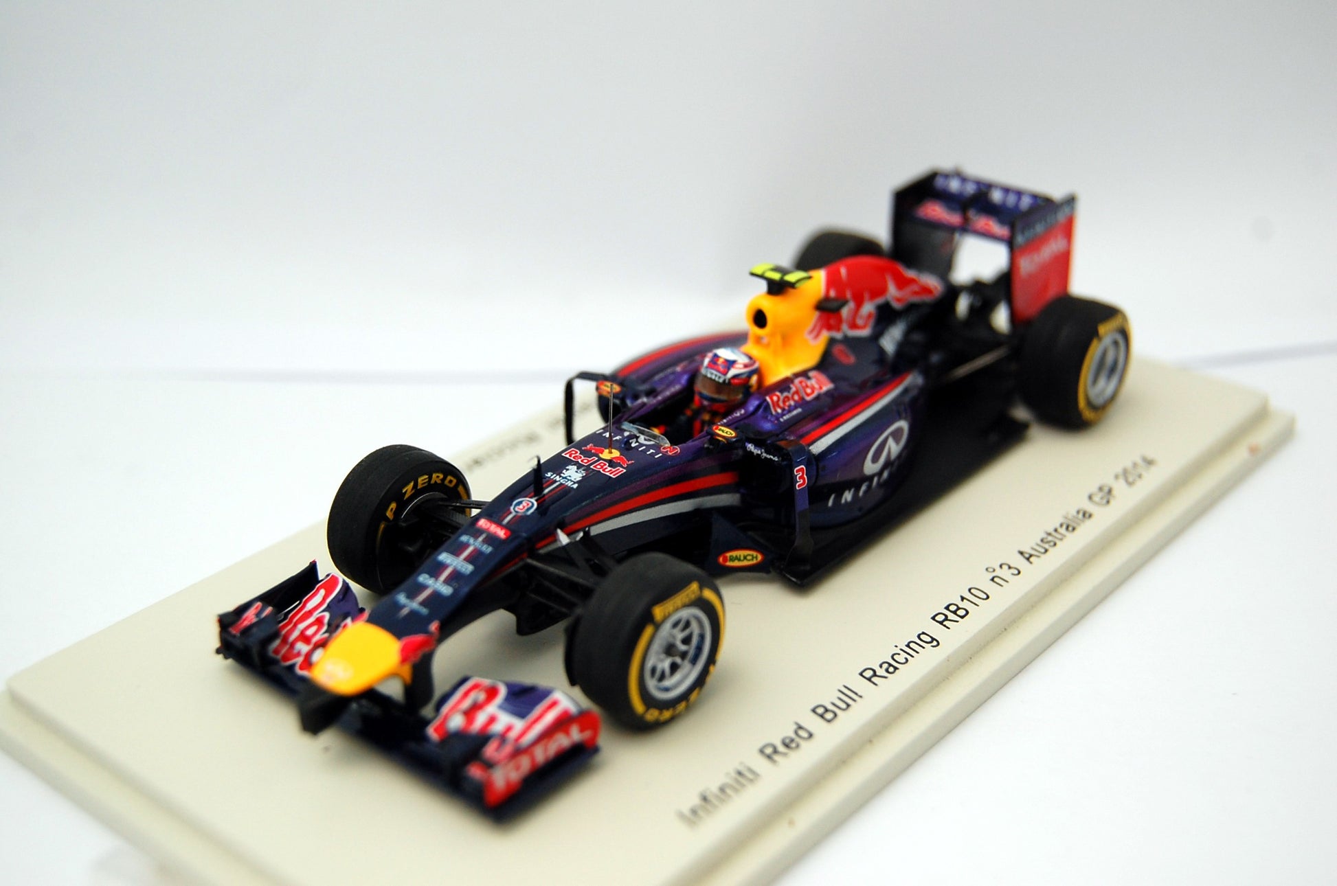 Infiniti Red Bull Racing RB Renault 10 Daniel Ricciardo Australia Gp 2014 1:43 - 5797