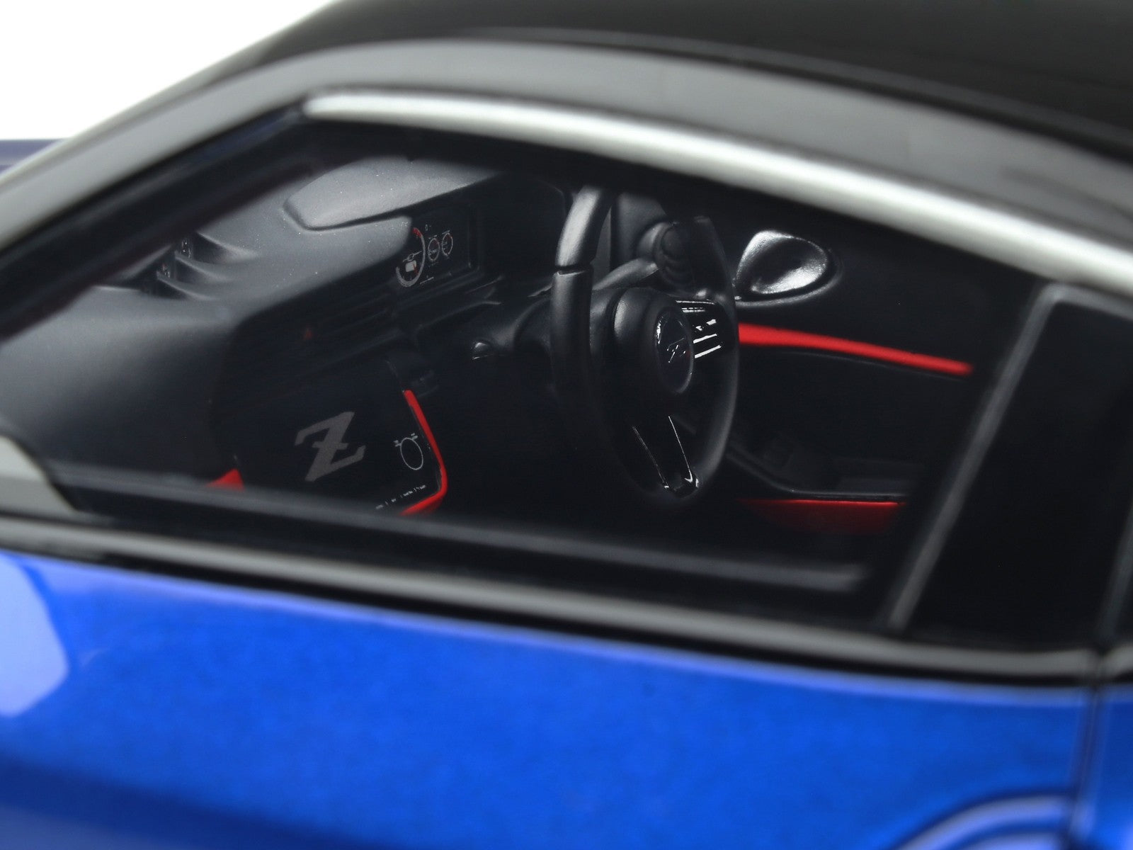Nissan Z 2022 Bayside Blue 1:18 - 58101