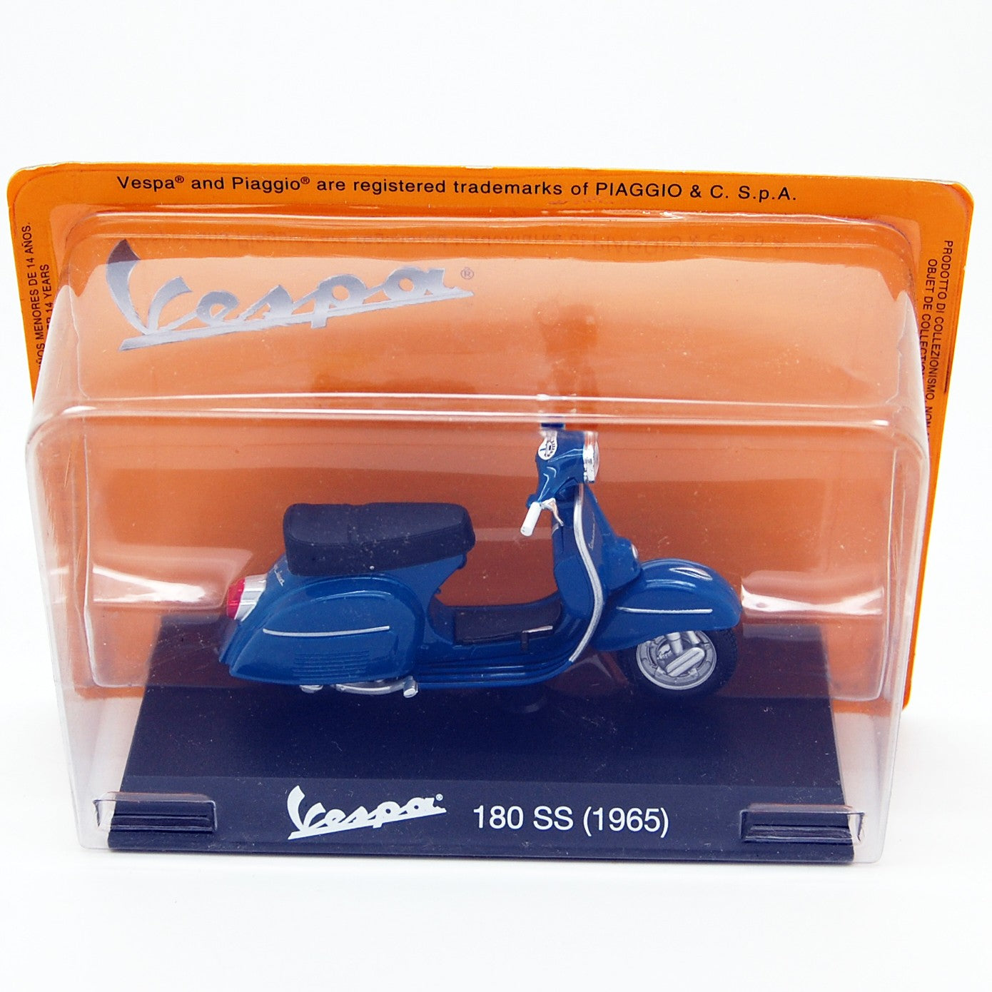 Vespa Piaggio 180SS 1965 Blue 1:18 - 61660