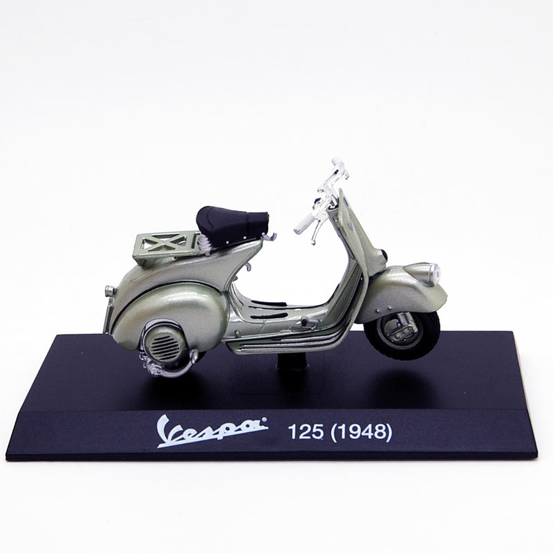 Vespa Piaggio 125 1948 Verde 1:18 - 61874