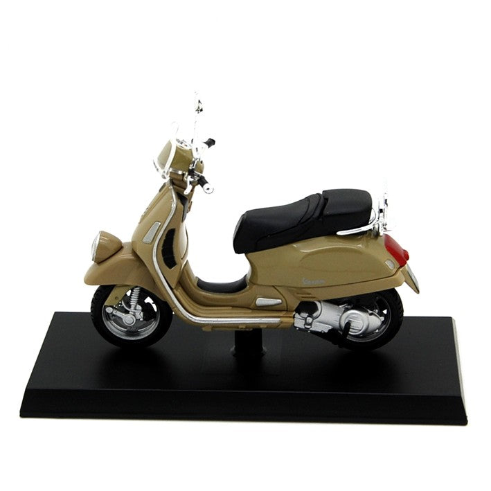 Vespa Piaggio GT 250 2006 Beige 1:18 - 61887