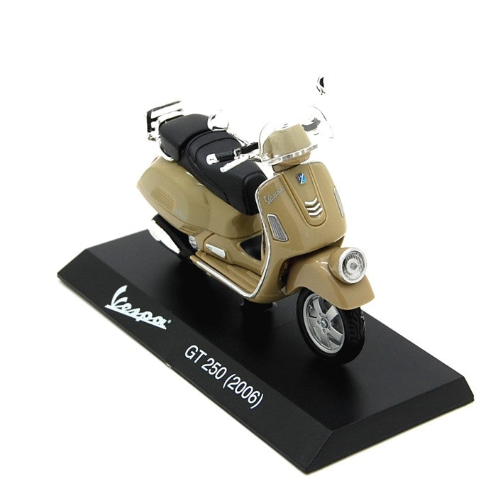 Vespa Piaggio GT 250 2006 Beige 1:18 - 61892