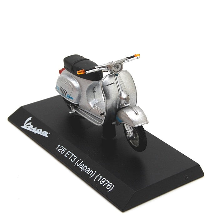 Vespa Piaggio 125 ET3 Japan 1976 Silver Blu 1:18 - 61964