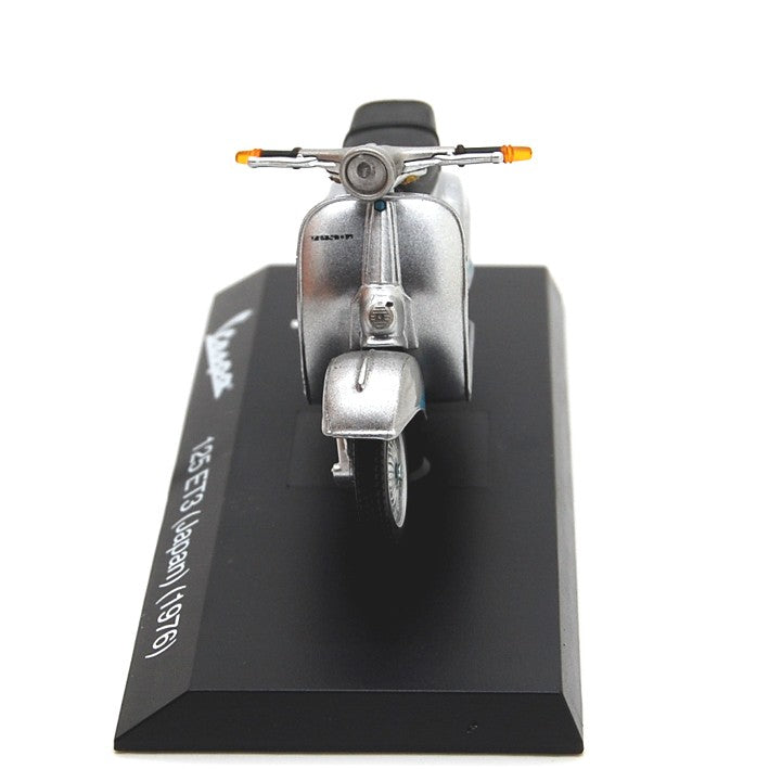 Vespa Piaggio 125 ET3 Japan 1976 Silver Blu 1:18 - 61965