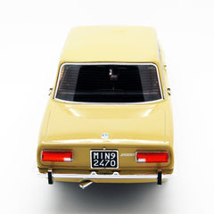 Alfa Romeo 2000 Berlina 1971 Giallo Piper 1:18 - 62339