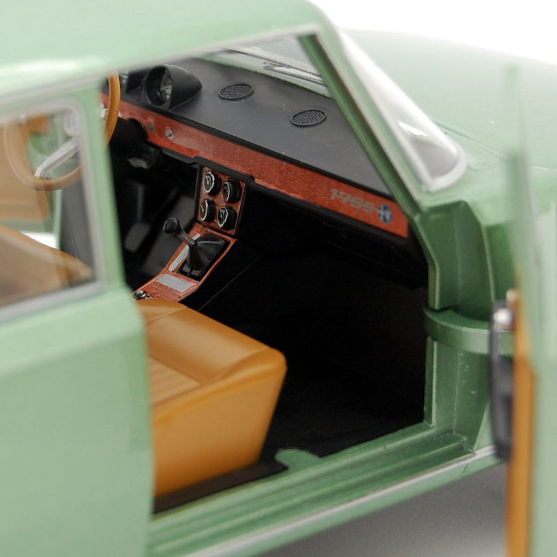 Alfa Romeo 1750 Berlina 1969 Verde Oliva Metallizzato 1:18 - 62442