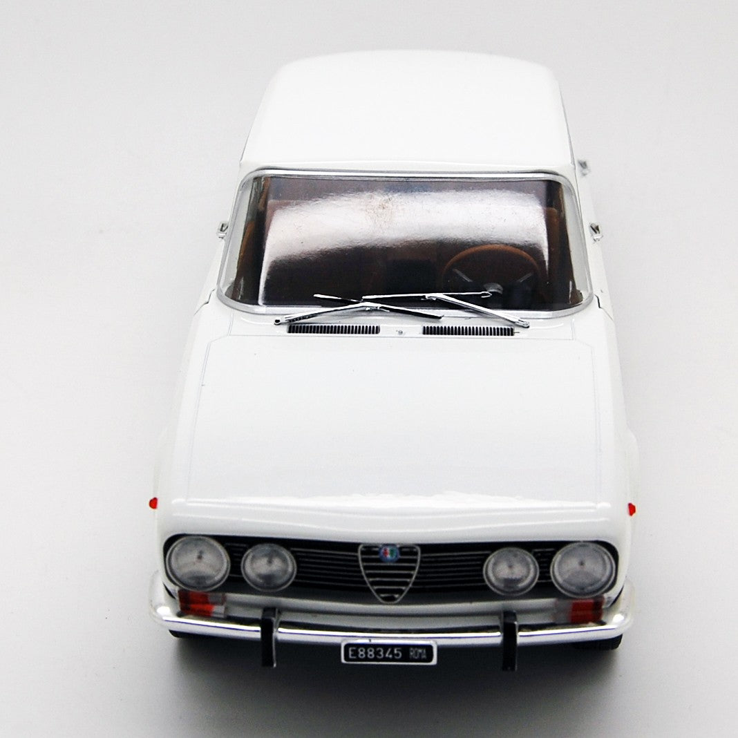 Alfa Romeo 1750 Berlina 1969 Bianco 1:18 - 62462