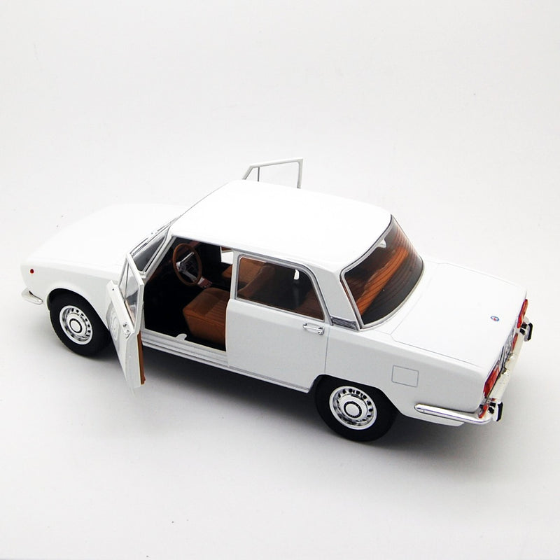 Alfa Romeo 1750 Berlina 1969 Bianco 1:18 - 62463
