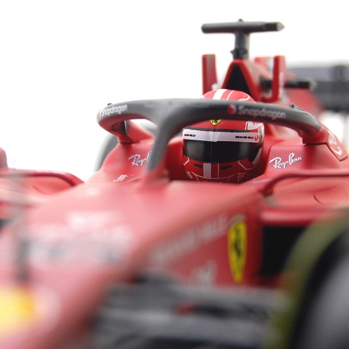 Ferrari F1 2022 F1-75 Charles Leclerc 1:18 - 62598